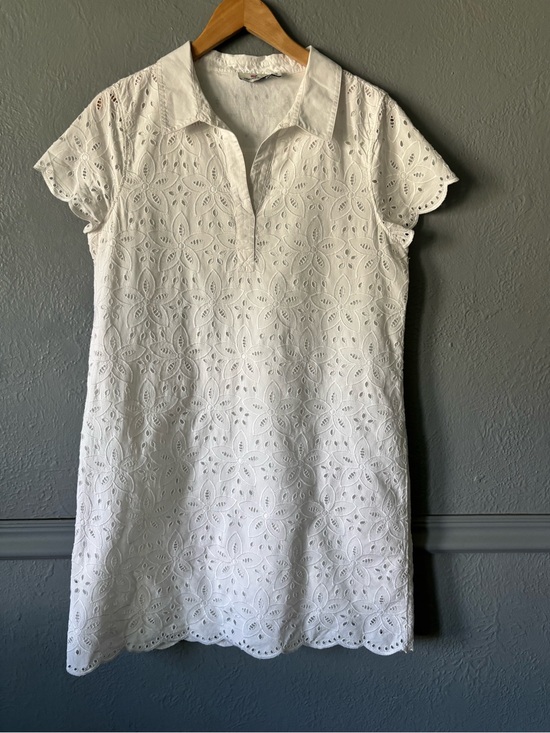 Vineyard Vines Dresses & Skirts - Vineyard Vines White Eyelet Shift Dress 100% Cotton Lined Size 12